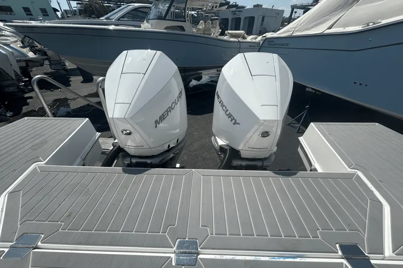 Slide: The Image of Cruisers Yachts 34 GLS Outboard 2025 - 11