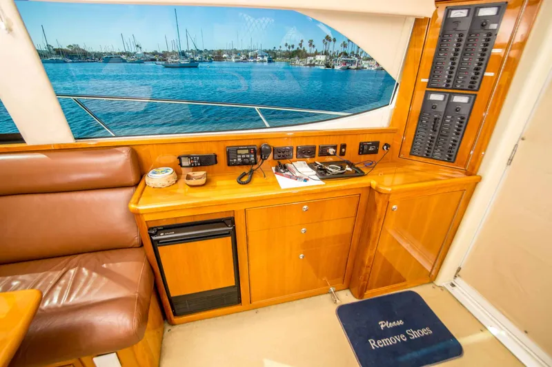 Slide: The Image of Riviera 47 Open Flybridge Series II 2005 - 28