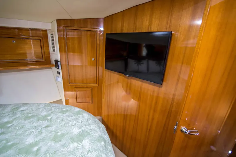 Slide: The Image of Riviera 47 Open Flybridge Series II 2005 - 36