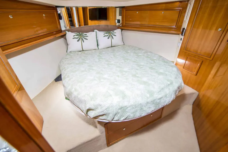Slide: The Image of Riviera 47 Open Flybridge Series II 2005 - 33
