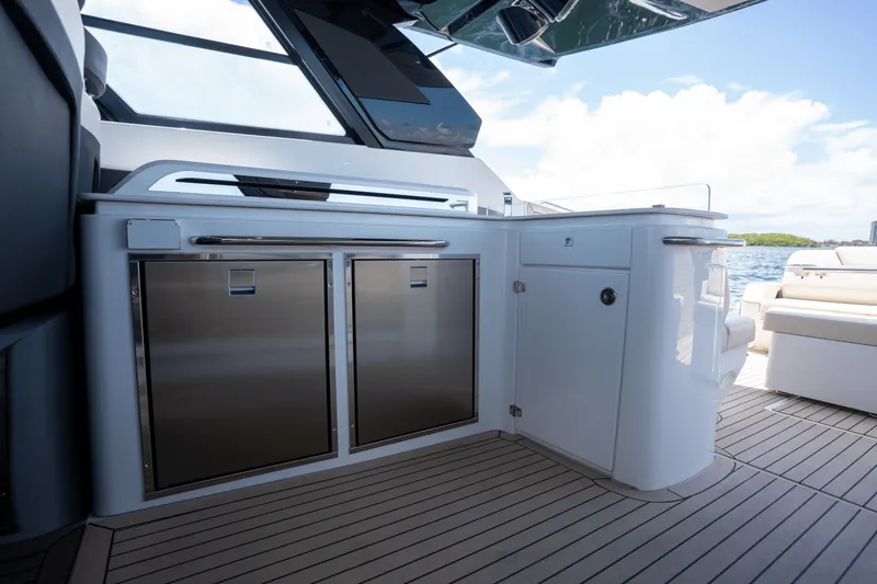 Slide: The Image of Cruisers Yachts 50 GLS Outboard 2025 - 40