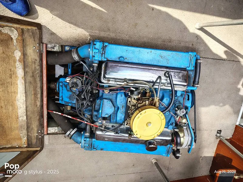 Slide: The Image of Chris-Craft 24 Express Cruiser 1953 - 16689645