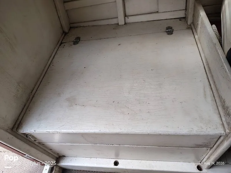 Slide: The Image of Chris-Craft 24 Express Cruiser 1953 - 16689647