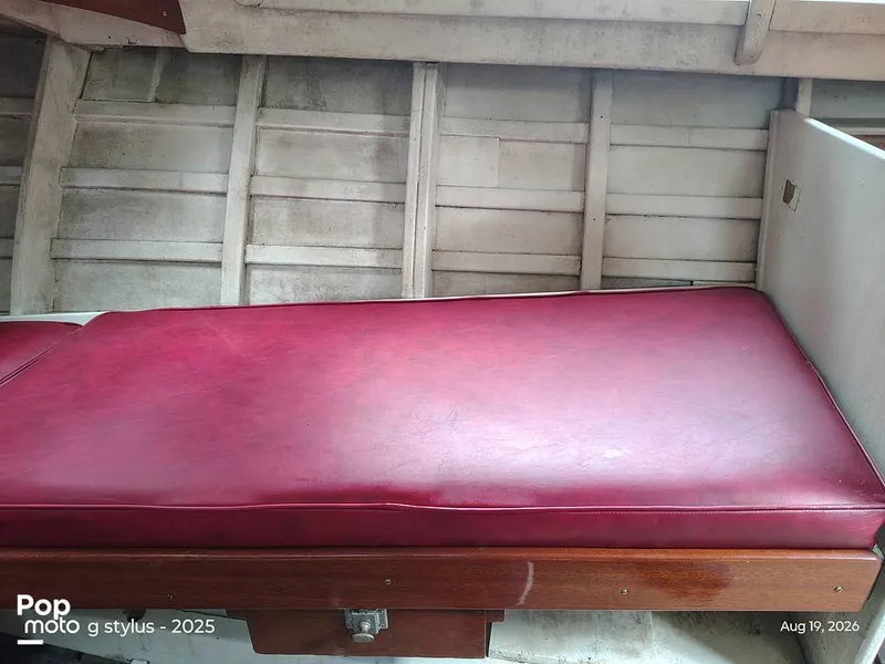 Slide: The Image of Chris-Craft 24 Express Cruiser 1953 - 16689652