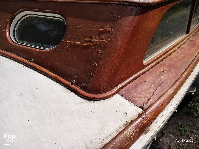 Slide: The Image of Chris-Craft 24 Express Cruiser 1953 - 16689657