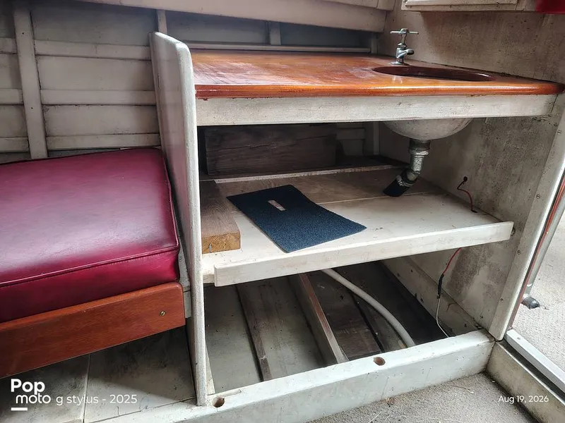 Slide: The Image of Chris-Craft 24 Express Cruiser 1953 - 16689650