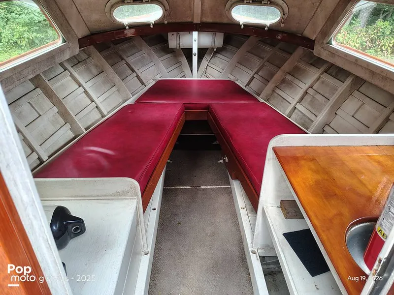 Slide: The Image of Chris-Craft 24 Express Cruiser 1953 - 16689653
