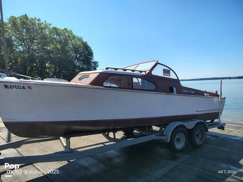 Slide: The Image of Chris-Craft 24 Express Cruiser 1953 - 16692017