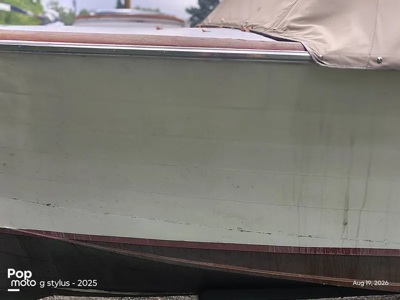 Slide: The Image of Chris-Craft 24 Express Cruiser 1953 - 16689642