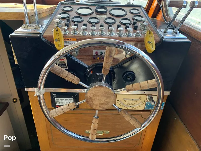 Slide: The Image of Tollycraft 40 Tri-Cabin 1973 - 11711336