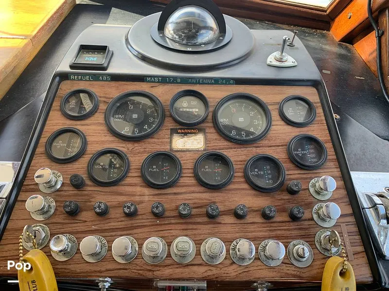 Slide: The Image of Tollycraft 40 Tri-Cabin 1973 - 11711337