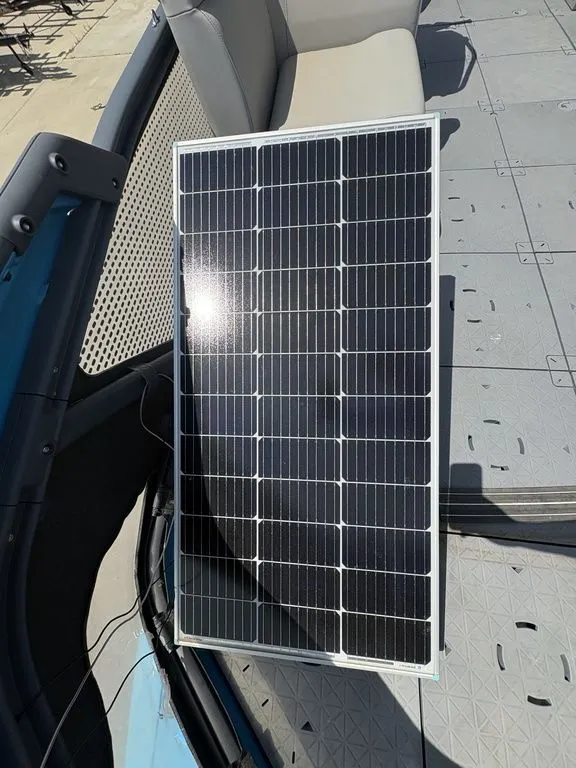 Slide: The Image of Sea-Doo Switch® 19-170 hp 2023 - 9