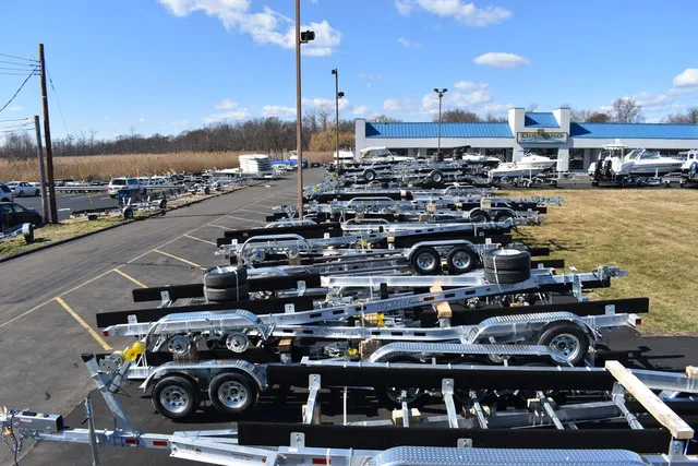 Slide: The Image of Venture Trailers Bunk 2026 - 3