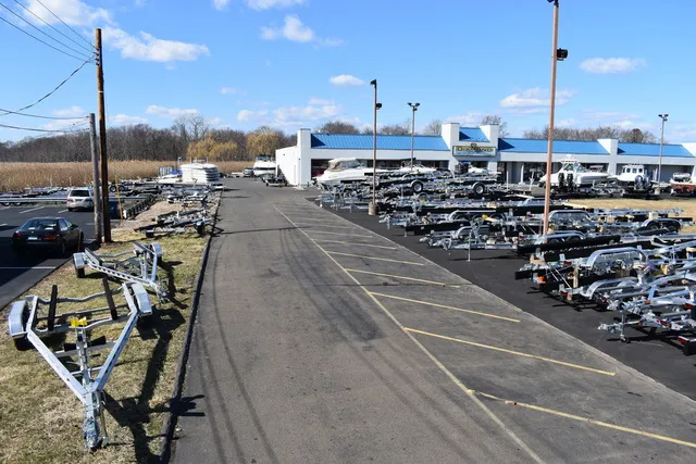 Slide: The Image of Venture Trailers Bunk 2026 - 2