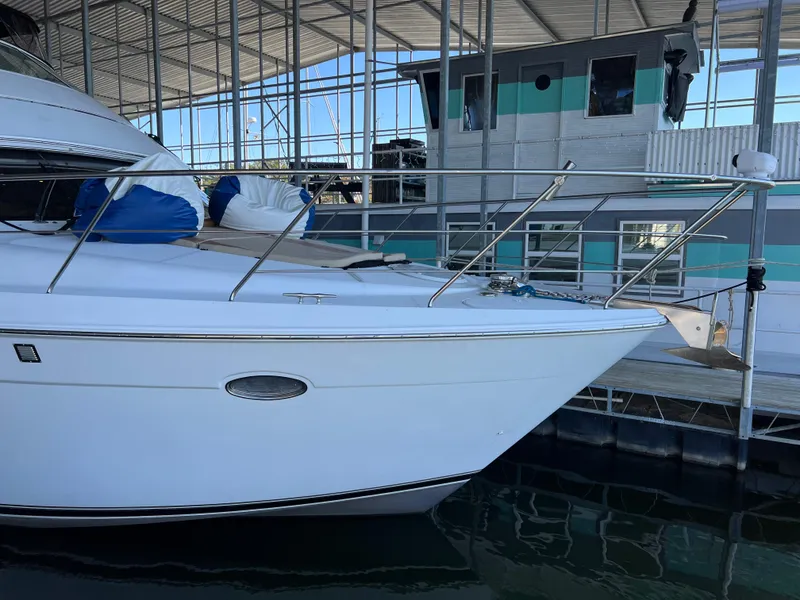 Slide: The Image of Carver Yachts 450 Voyager Pilothouse 2001 - 3