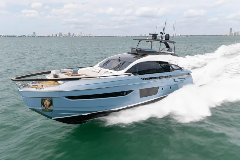 Slide: The Image of Azimut S10 2022 - 13