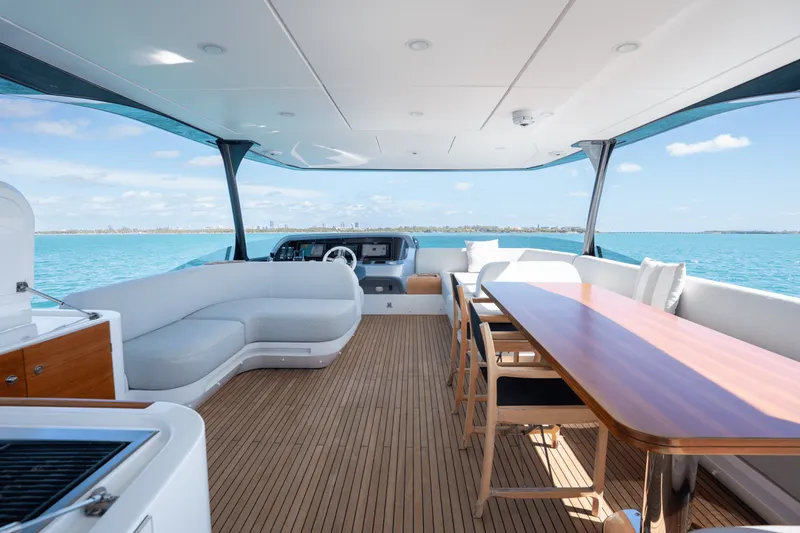 Slide: The Image of Azimut S10 2022 - 46