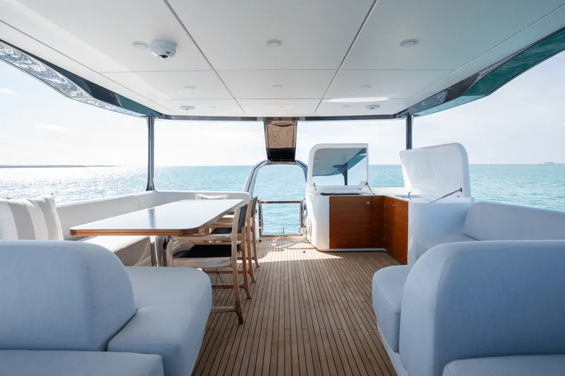 Slide: The Image of Azimut S10 2022 - 49