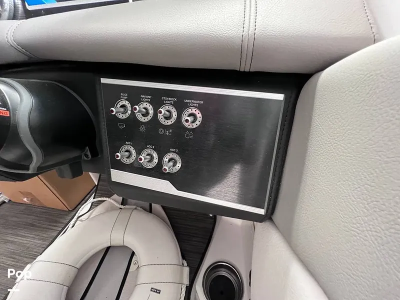 Slide: The Image of Four Winns H210 2018 - 11669553