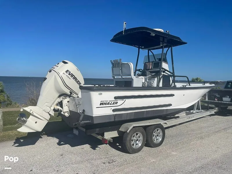 Slide: The Image of Boston Whaler 21 Outrage (Justice Edition) 1999 - 11654532