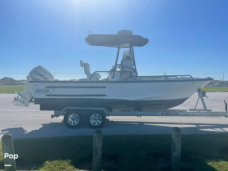 Slide: The Image of Boston Whaler 21 Outrage (Justice Edition) 1999 - 11654543