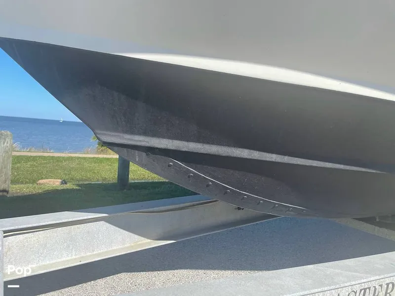 Slide: The Image of Boston Whaler 21 Outrage (Justice Edition) 1999 - 11654550
