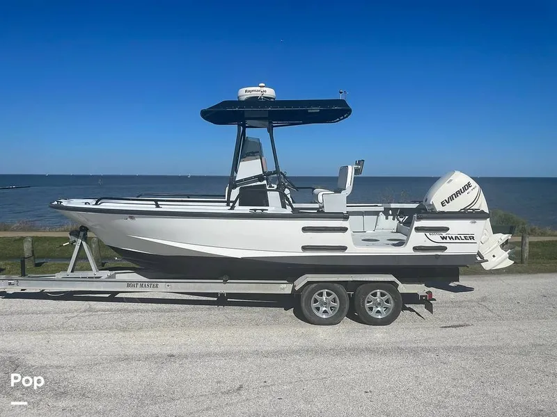 Slide: The Image of Boston Whaler 21 Outrage (Justice Edition) 1999 - 11654533