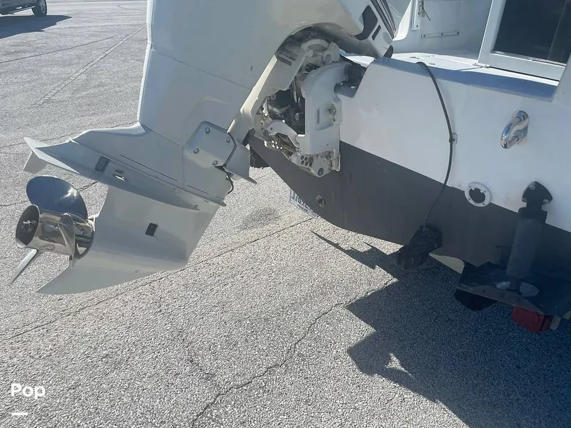 Slide: The Image of Boston Whaler 21 Outrage (Justice Edition) 1999 - 11654563