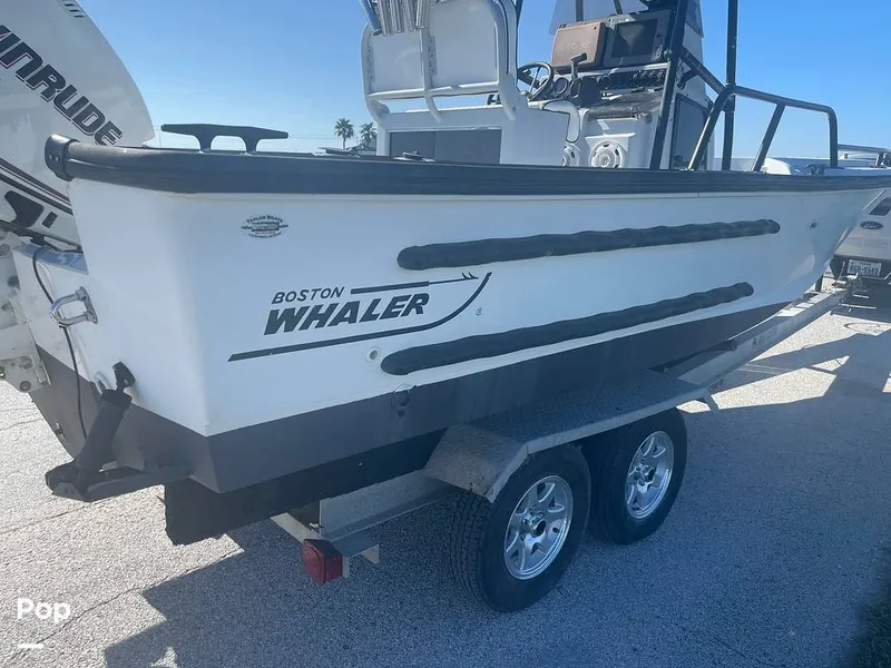 Slide: The Image of Boston Whaler 21 Outrage (Justice Edition) 1999 - 11654567