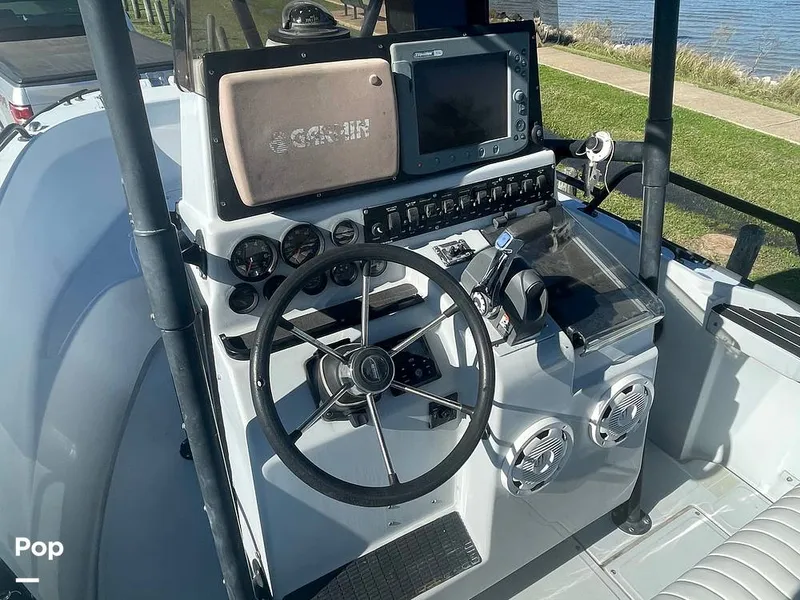 Slide: The Image of Boston Whaler 21 Outrage (Justice Edition) 1999 - 11654598