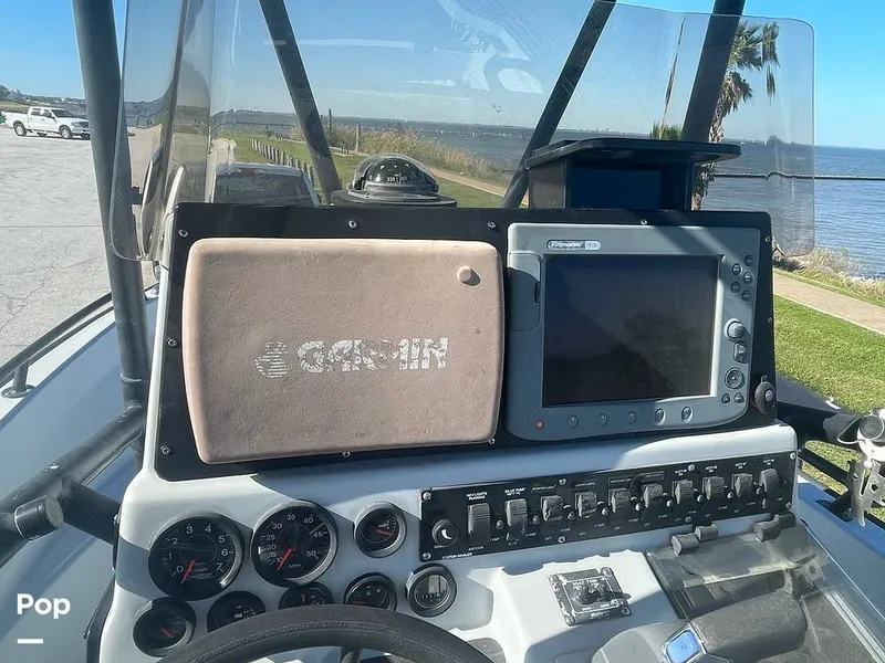 Slide: The Image of Boston Whaler 21 Outrage (Justice Edition) 1999 - 11654600