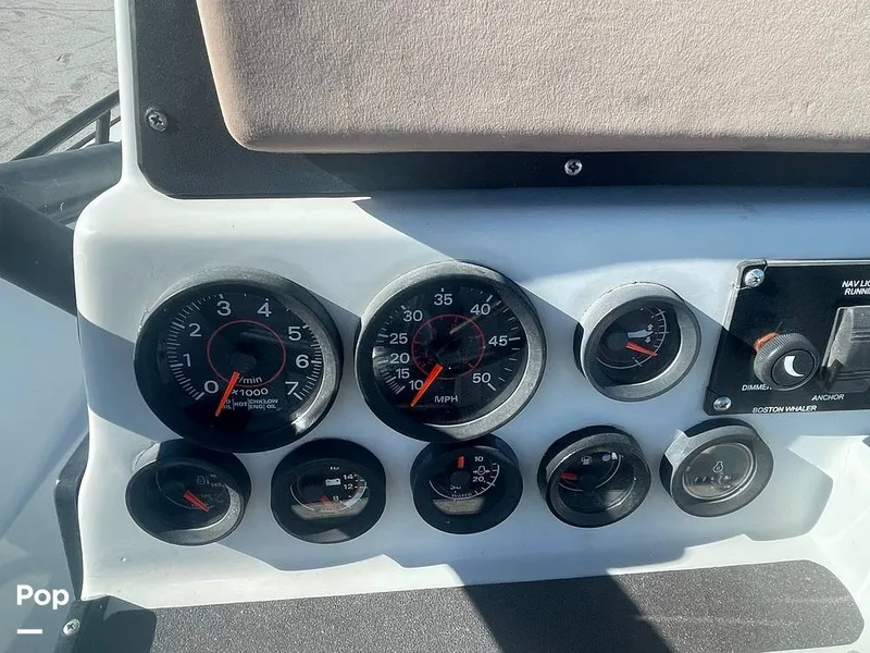 Slide: The Image of Boston Whaler 21 Outrage (Justice Edition) 1999 - 11654602