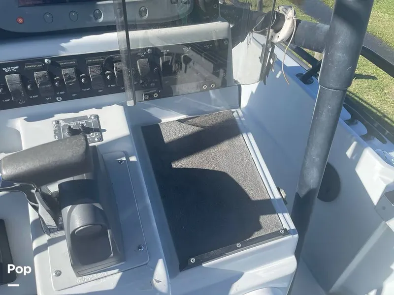 Slide: The Image of Boston Whaler 21 Outrage (Justice Edition) 1999 - 11654612
