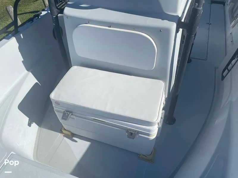 Slide: The Image of Boston Whaler 21 Outrage (Justice Edition) 1999 - 11654628