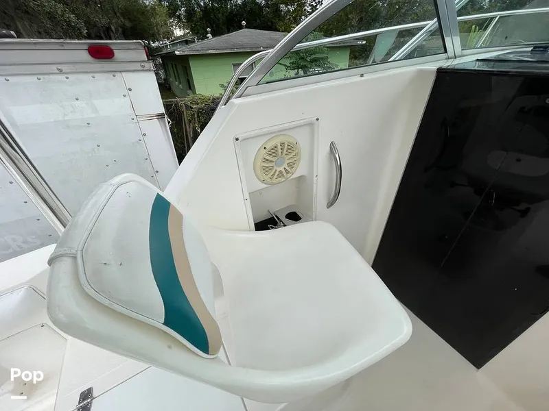Slide: The Image of Captain's Chair - 11624741