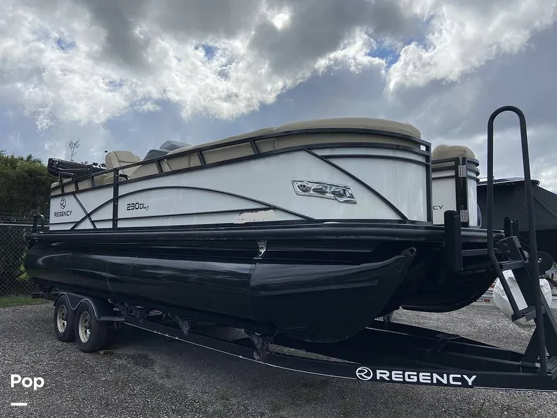 The Image of Regency 230 DL3 2020 - 11721994