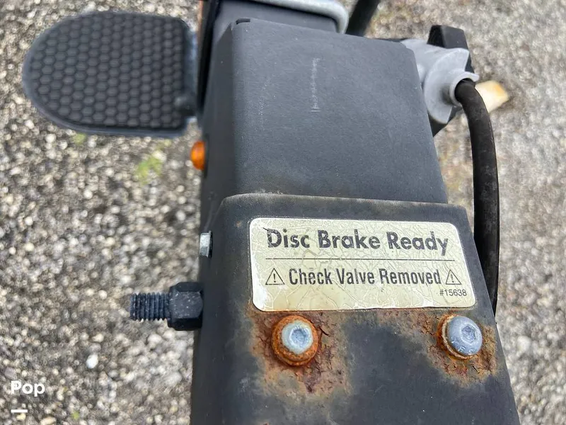 Slide: The Image of Regency 230 DL3 2020 - 11721998