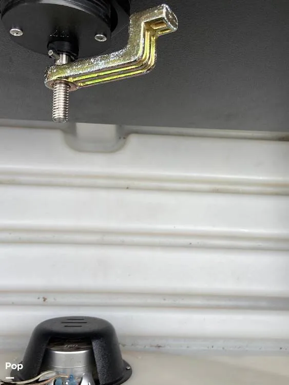 Slide: The Image of Regency 230 DL3 2020 - 11707287