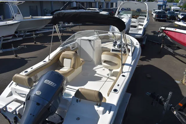 Slide: The Image of Key West Boats 211DC 2017 - 10