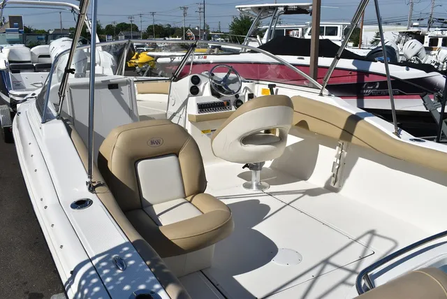Slide: The Image of Key West Boats 211DC 2017 - 15