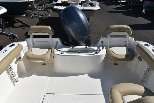 Slide: The Image of Key West Boats 211DC 2017 - 20