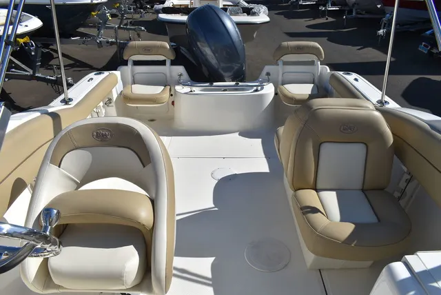 Slide: The Image of Key West Boats 211DC 2017 - 46