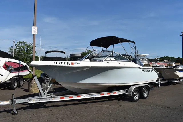 Slide: The Image of Key West Boats 211DC 2017 - 5
