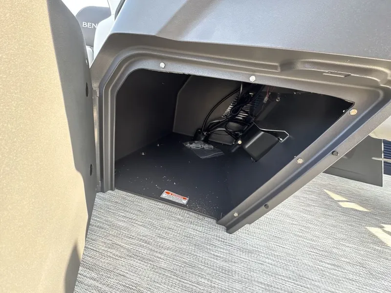 Slide: The Image of Bennington 20 S1 CRUISE 2026 - 23