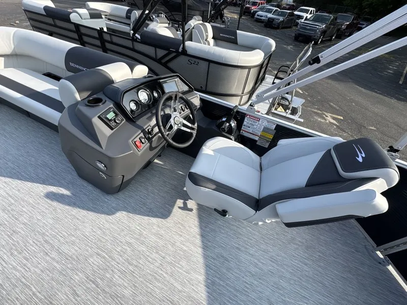 Slide: The Image of Bennington 20 S1 CRUISE 2026 - 22