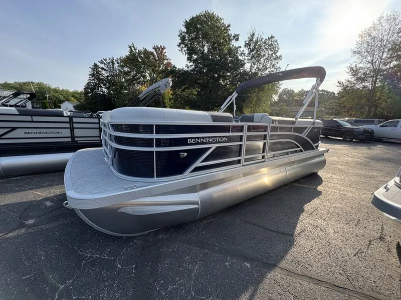 Slide: The Image of Bennington 20 S1 CRUISE 2026 - 3