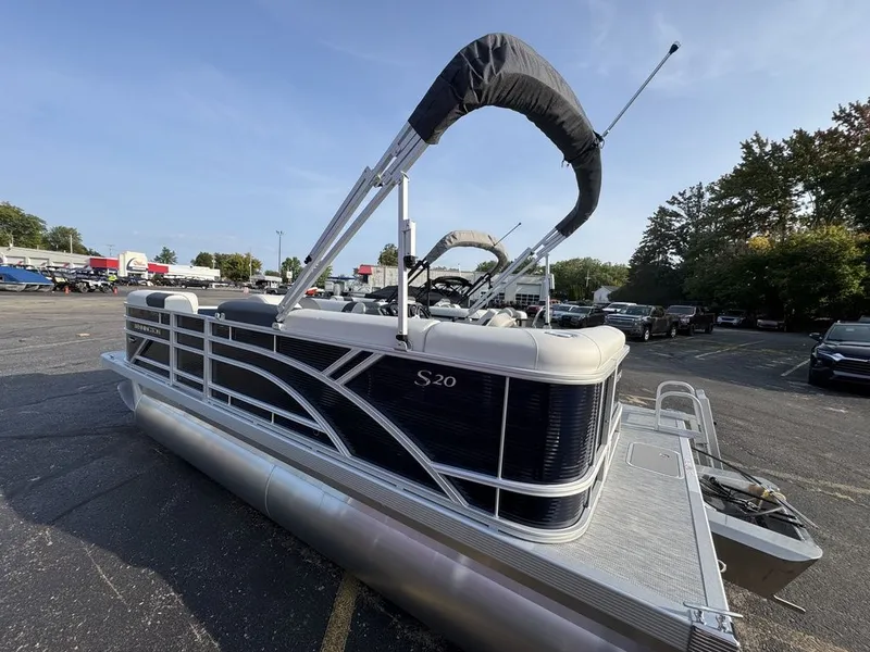 Slide: The Image of Bennington 20 S1 CRUISE 2026 - 5