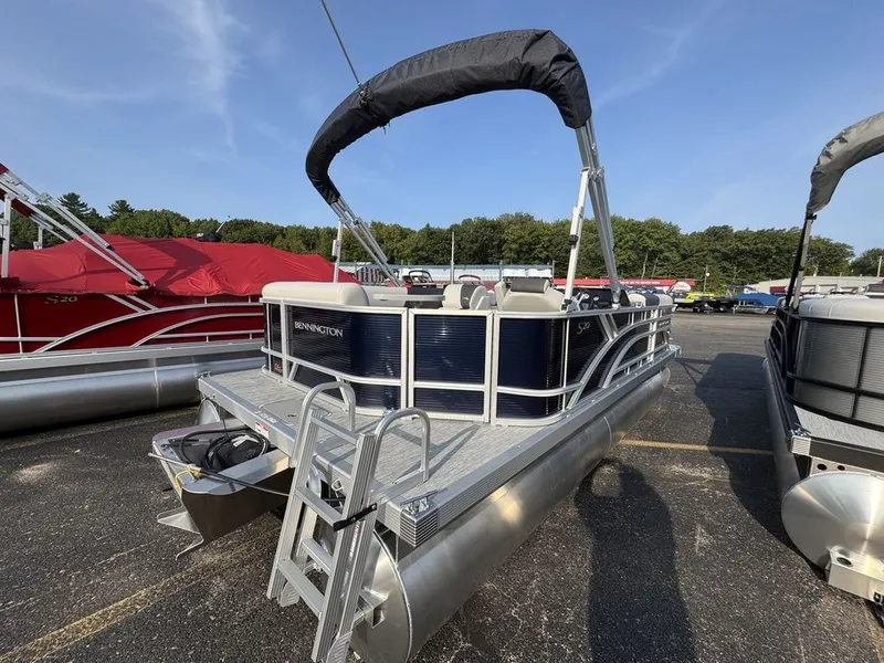 Slide: The Image of Bennington 20 S1 CRUISE 2026 - 7