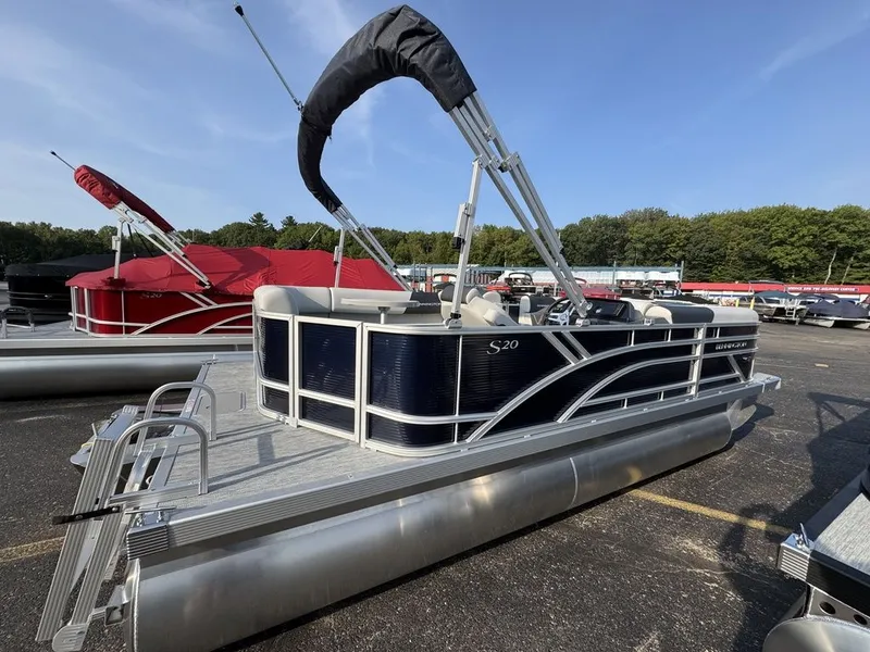 Slide: The Image of Bennington 20 S1 CRUISE 2026 - 8