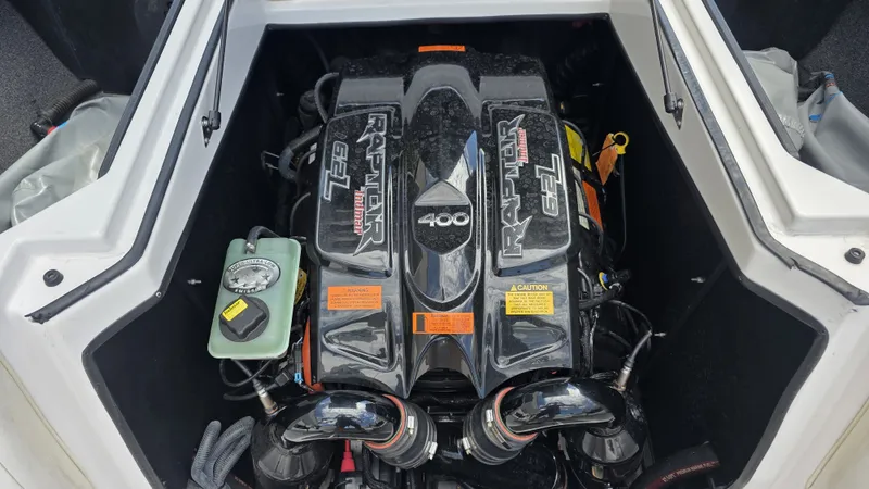 Slide: The Image of Tige Boats 22 rxz 2020 - 14